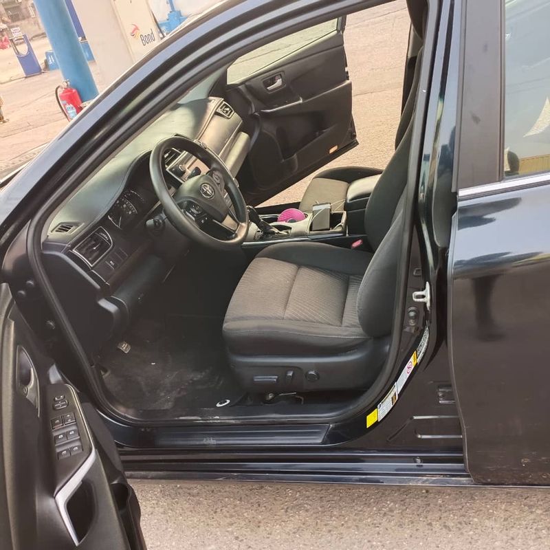Thumbnail 9 of 2016 Toyota Camry SE